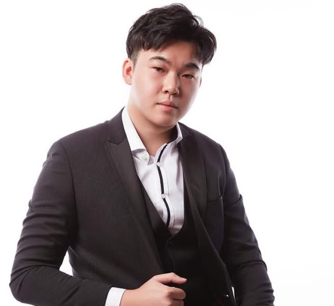 Wei Liew