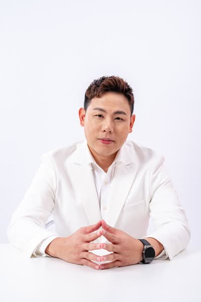 Alex Ng