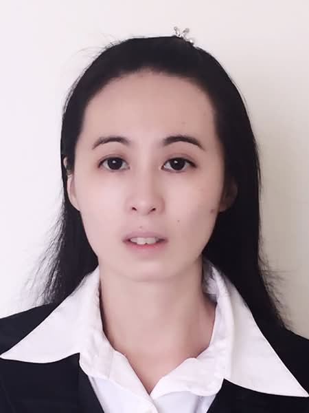 Jasmine Loo