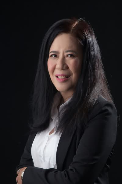 Iris Tan