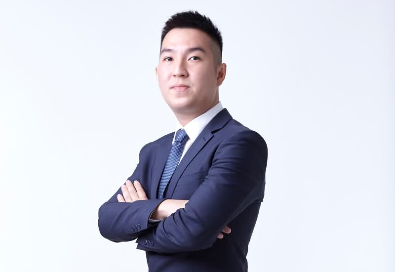 Yonii Tan
