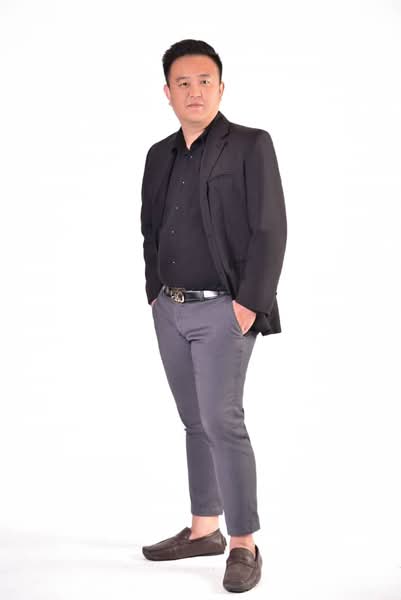 Kar Long Lee