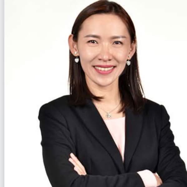 Elaine Lau