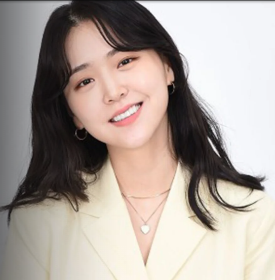 Amber Yiew