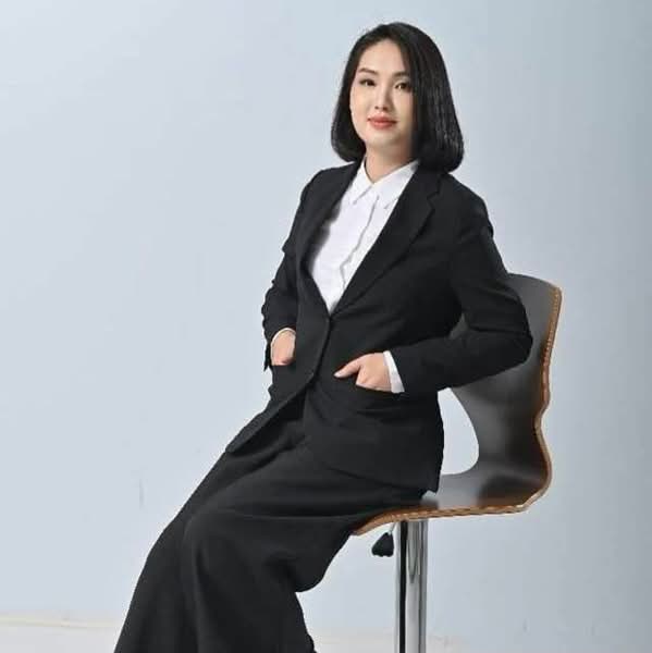 Bella Leong