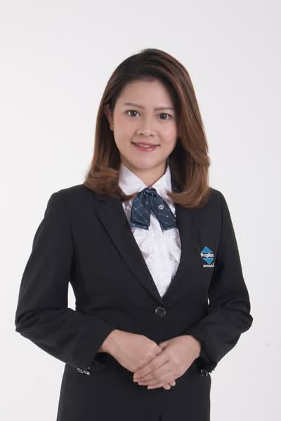Stephanie Yong