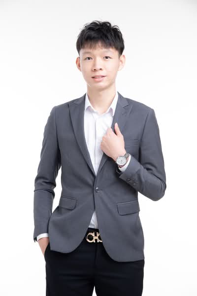 Alex Tan