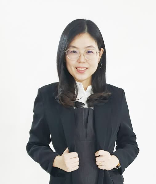 Esther Ng
