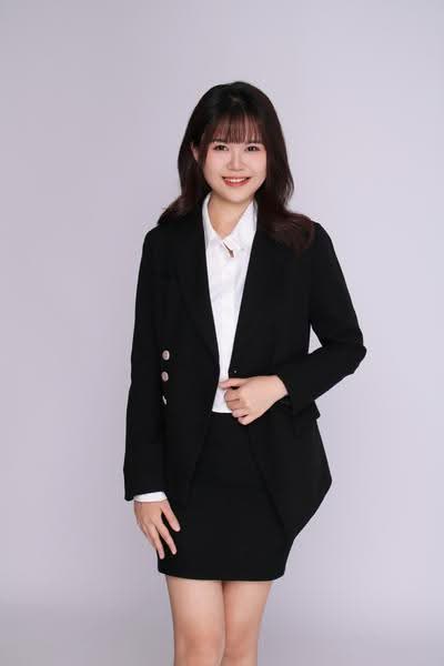 Leslie Leong