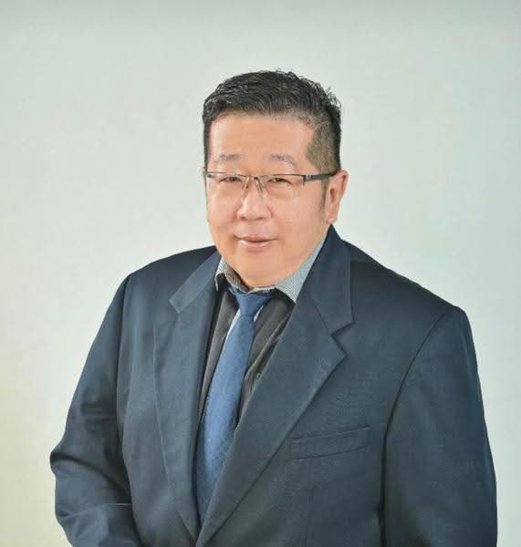 Leslie Chong