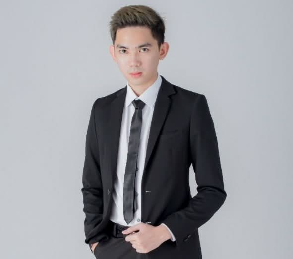 Eric Au