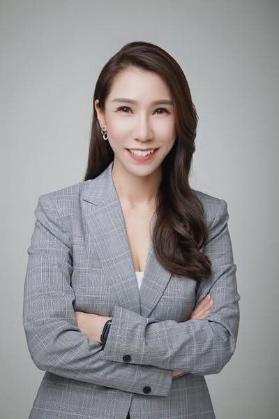 Esther Yee