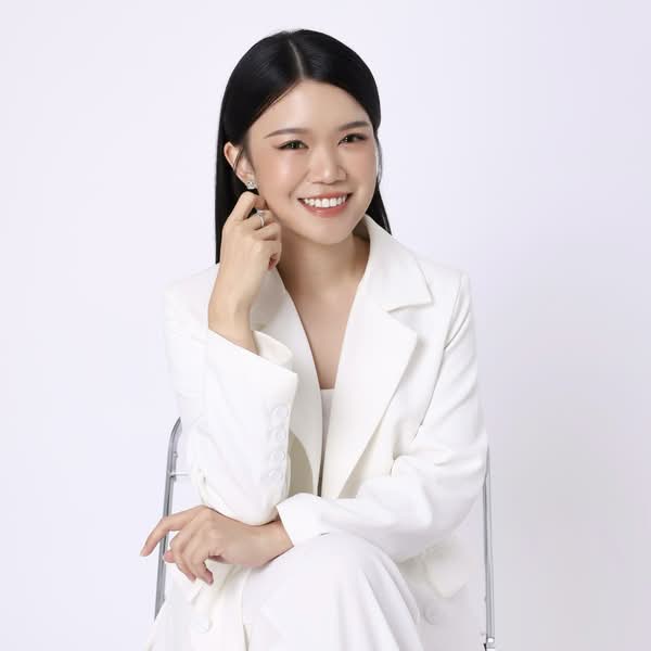 Valerie Ng