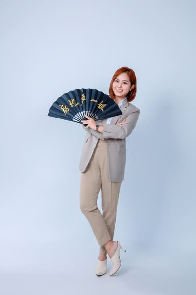 Grace Low