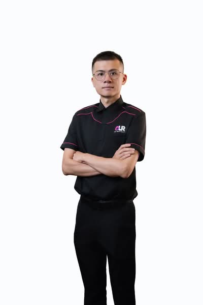 Dennis Tay