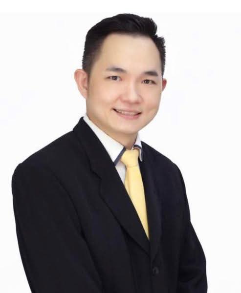 Simon Lee