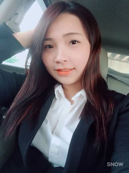 Elyn Hong