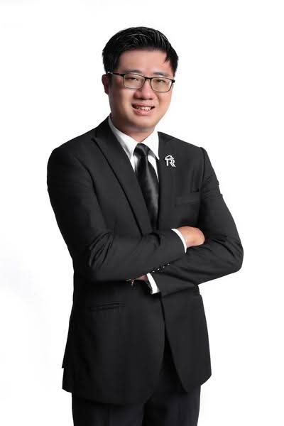 Au Wei Hong