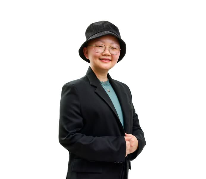 Janice Lee