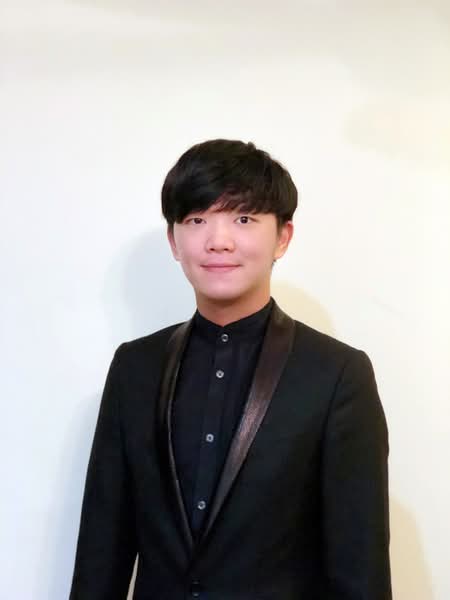 Louis Lee