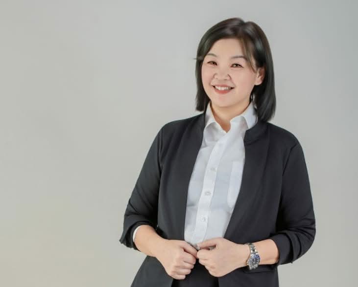 Anne Lo