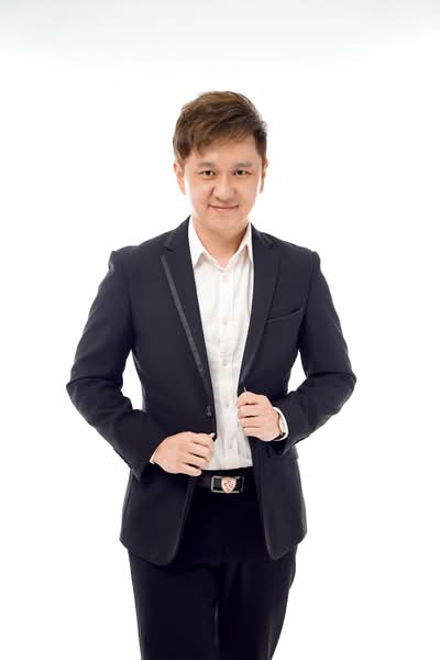 Chris See