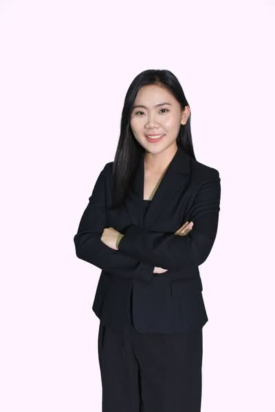 Samantha Tan
