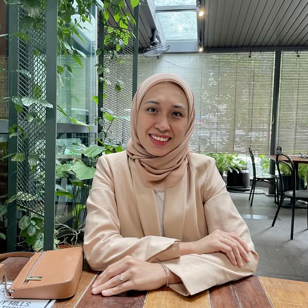 Izzaza Izzati