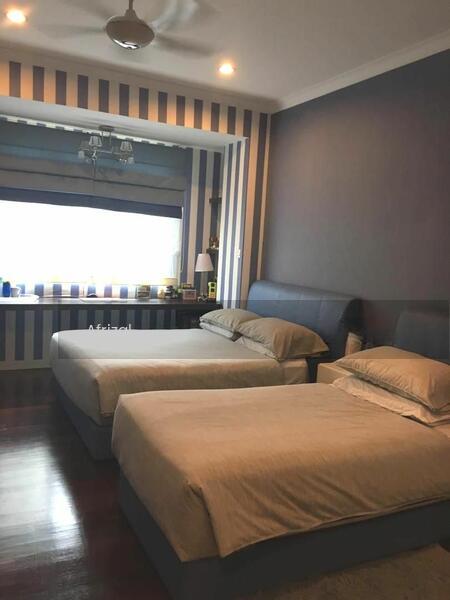 Bungalow at Kota Damansara - 2