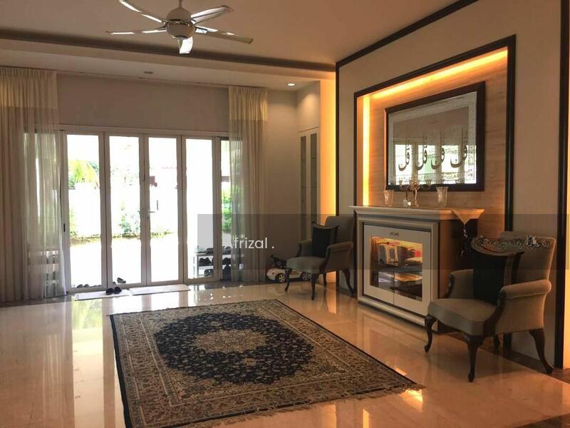 Bungalow at Kota Damansara - 4