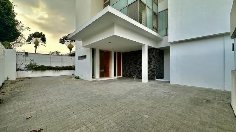 Taman U Thant - 2