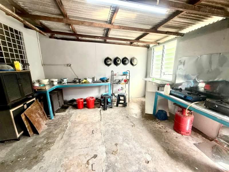 Kampung Teluk Panglima Garang - 2