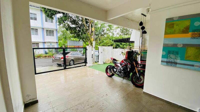 Taman Anggerik - 4