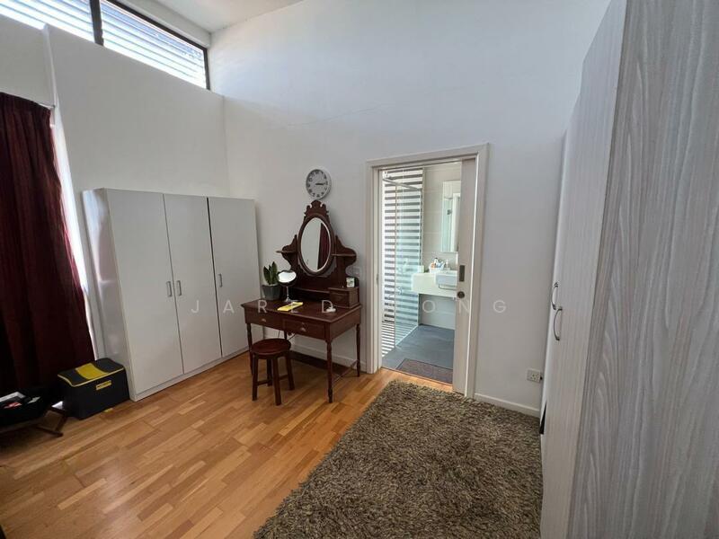 Mozart, Symphony Hills - 2