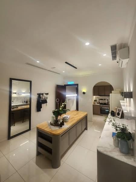 Queens Residences Q3 @ Queens Waterfront - 4