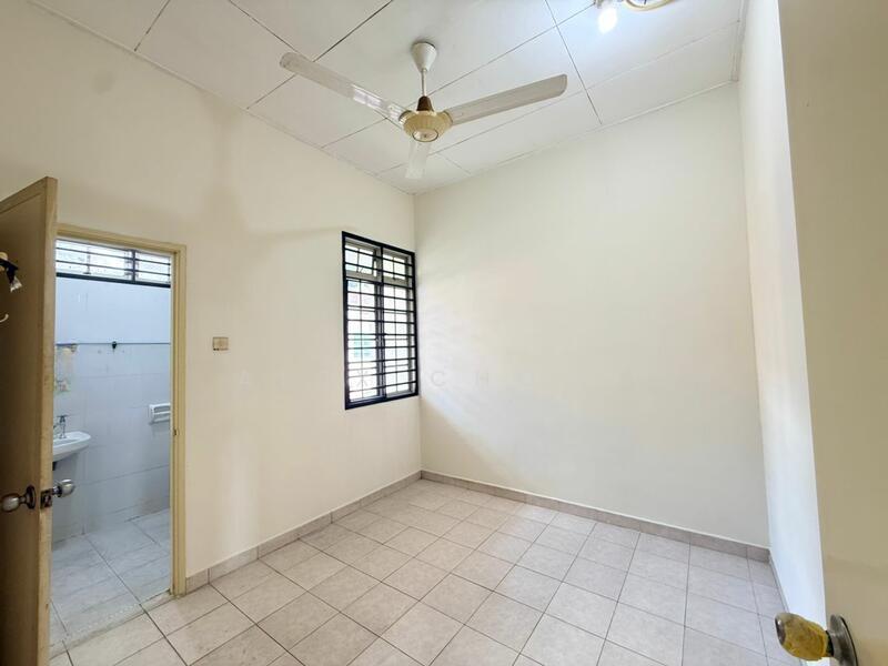 Desa Tebrau - 2
