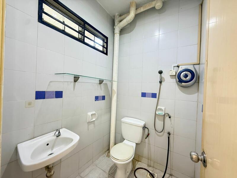 Desa Tebrau - 3