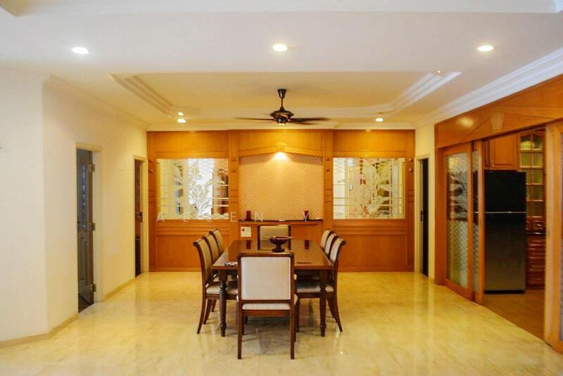 Gurney Beach Resort - 2