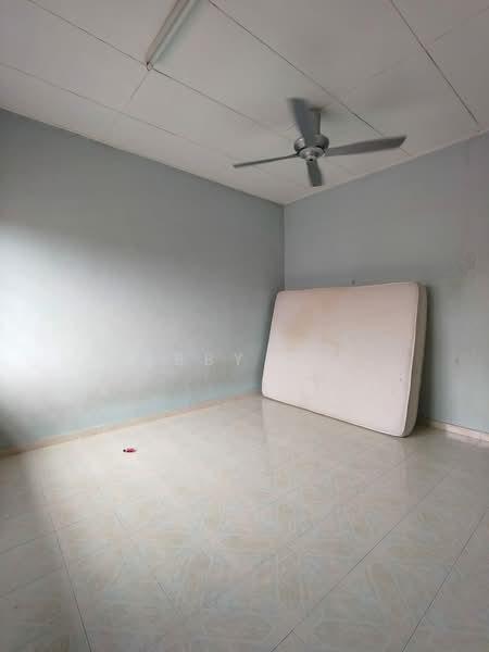 Taman Datuk Thamby Chik Karim - 4
