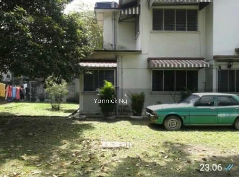 Semi-D house at Seksyen 17 - 2