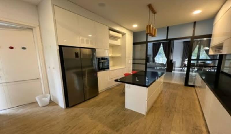 Long Branch Residence - 2