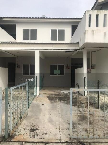Below Market Value; Upper Unit Townhouse @ Taman Kledang, Sungai Siput - 5
