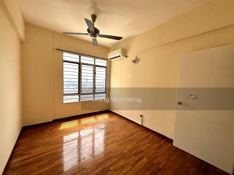 Rivercity Condominium - 2