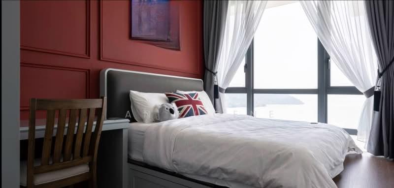 Lakefront Residence - 1