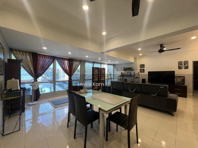 Straits Regency - 5