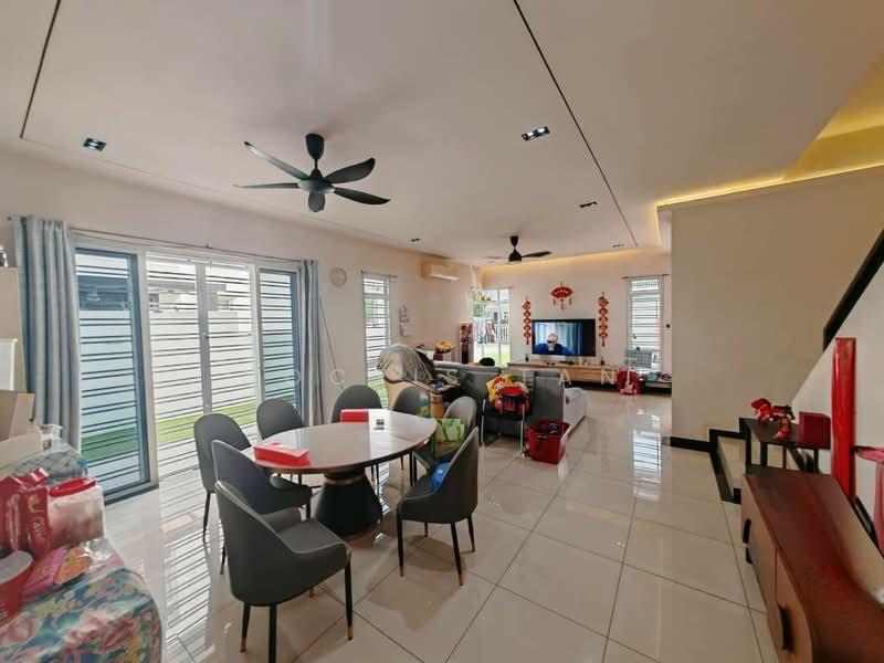 Setia Tropika - 2