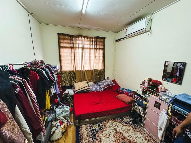 Jalan Cemara, Bandar Putra Kulai - Double Storey Medium Low Cost (Corner Lot) - 3
