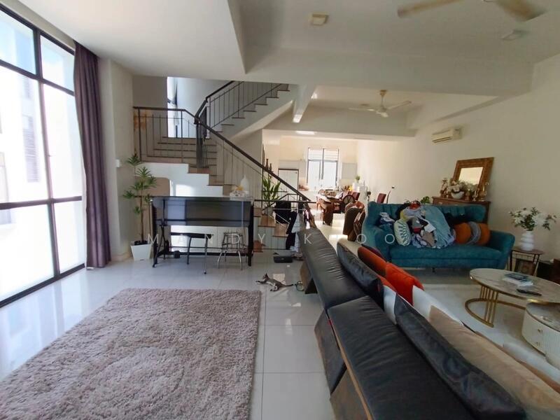 16 Quartz @ Melawati - 2