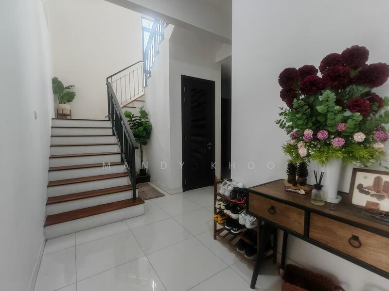 16 Quartz @ Melawati - 1