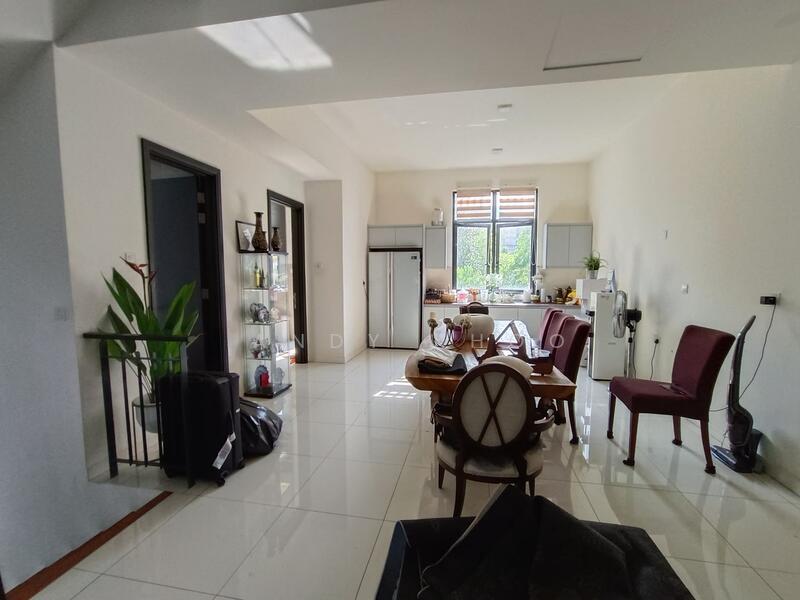 16 Quartz @ Melawati - 4